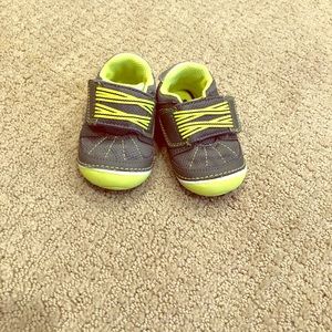 Stride Rite Soft Motion Booker Boys shoes